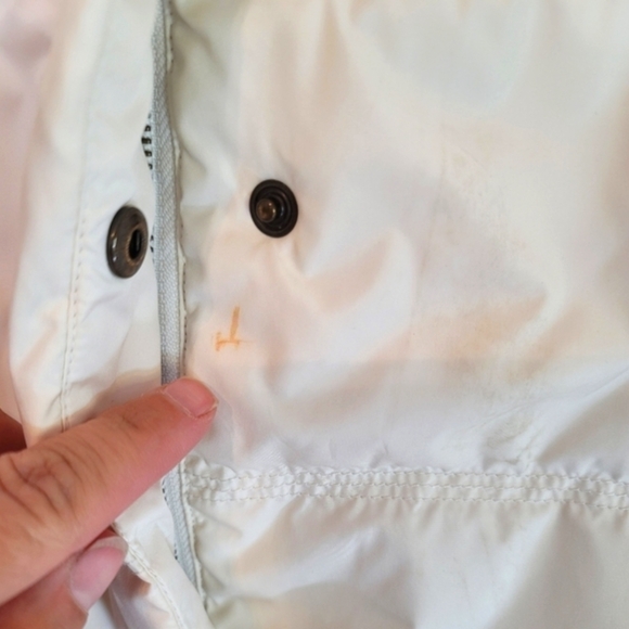 EDDIE BAUER IVORY QUILTED GOOSE DOWN VEST, sz SMALL - Picture 10 of 15